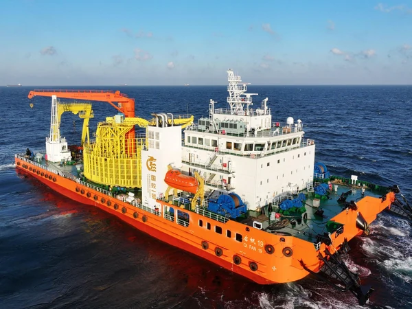 Cable laying Vessel